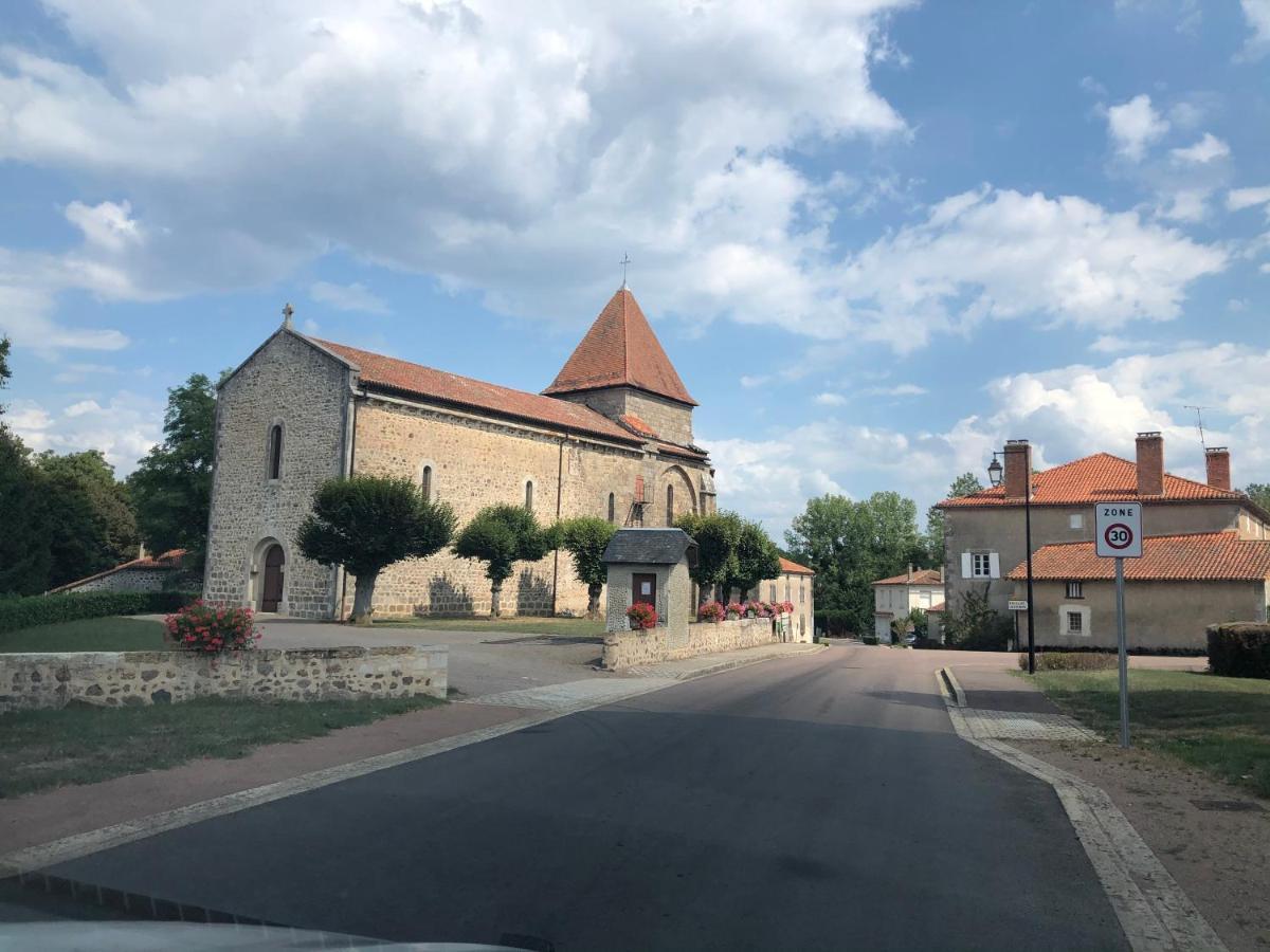 Gite Des Lavandes Oradour-Fanais Buitenkant foto