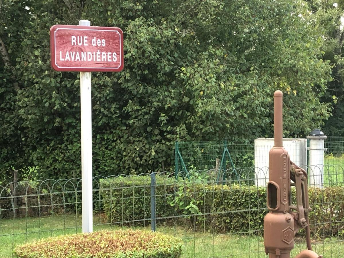 Gite Des Lavandes Oradour-Fanais Buitenkant foto