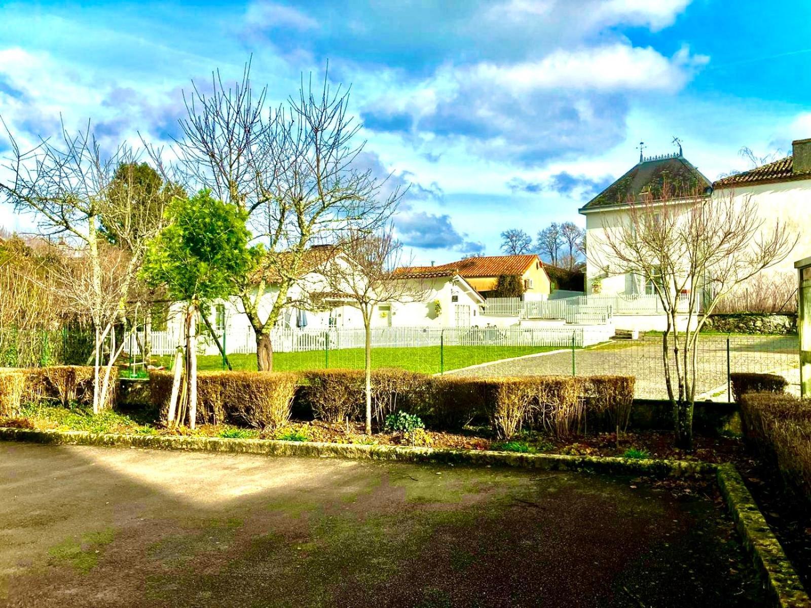 Gite Des Lavandes Oradour-Fanais Buitenkant foto