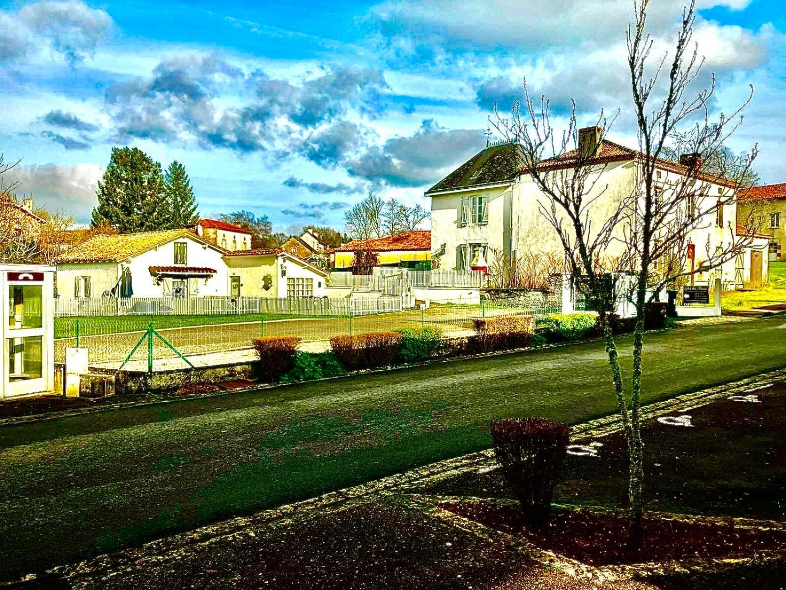 Gite Des Lavandes Oradour-Fanais Buitenkant foto